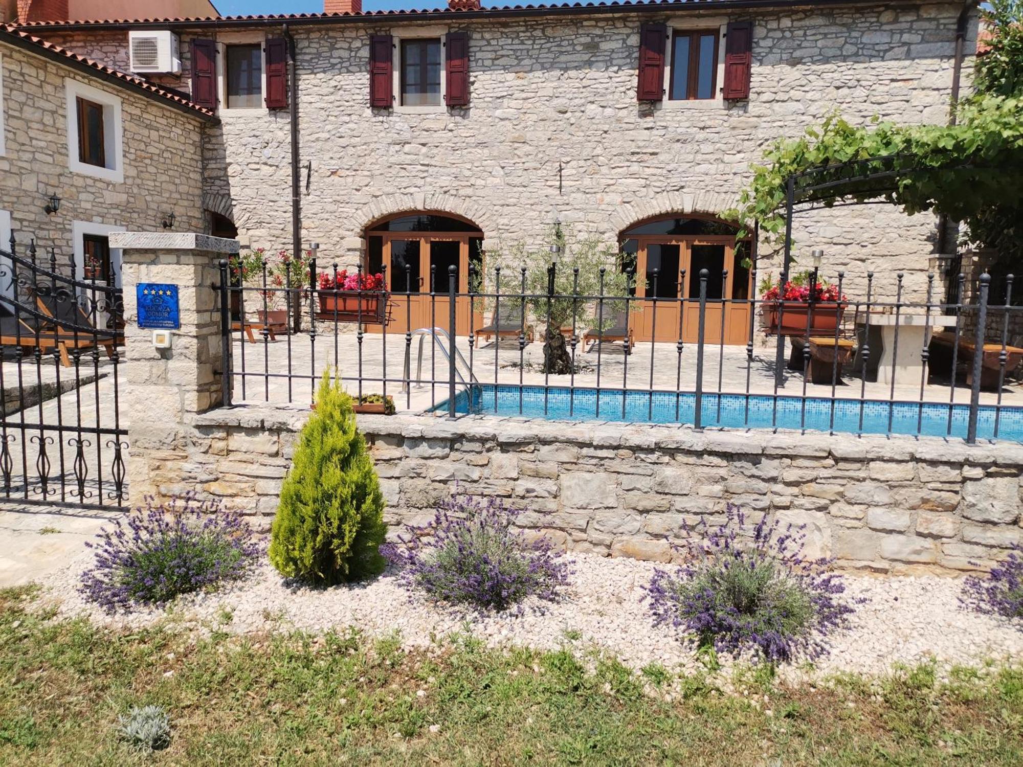 Villa Rustica Buje Exterior photo